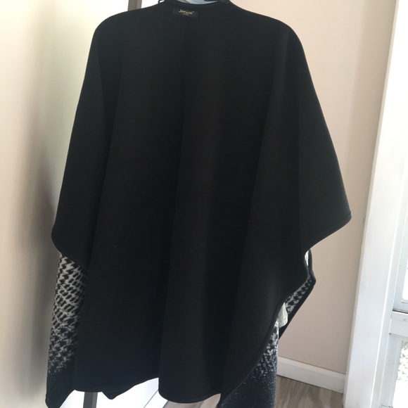 Shawl/wrap - Picture 4 of 8